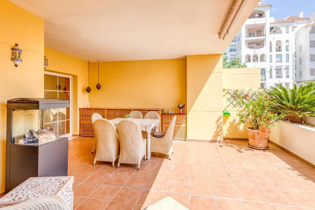 Hanami Puerto Alto Pa 4-12 Estepona Apartment